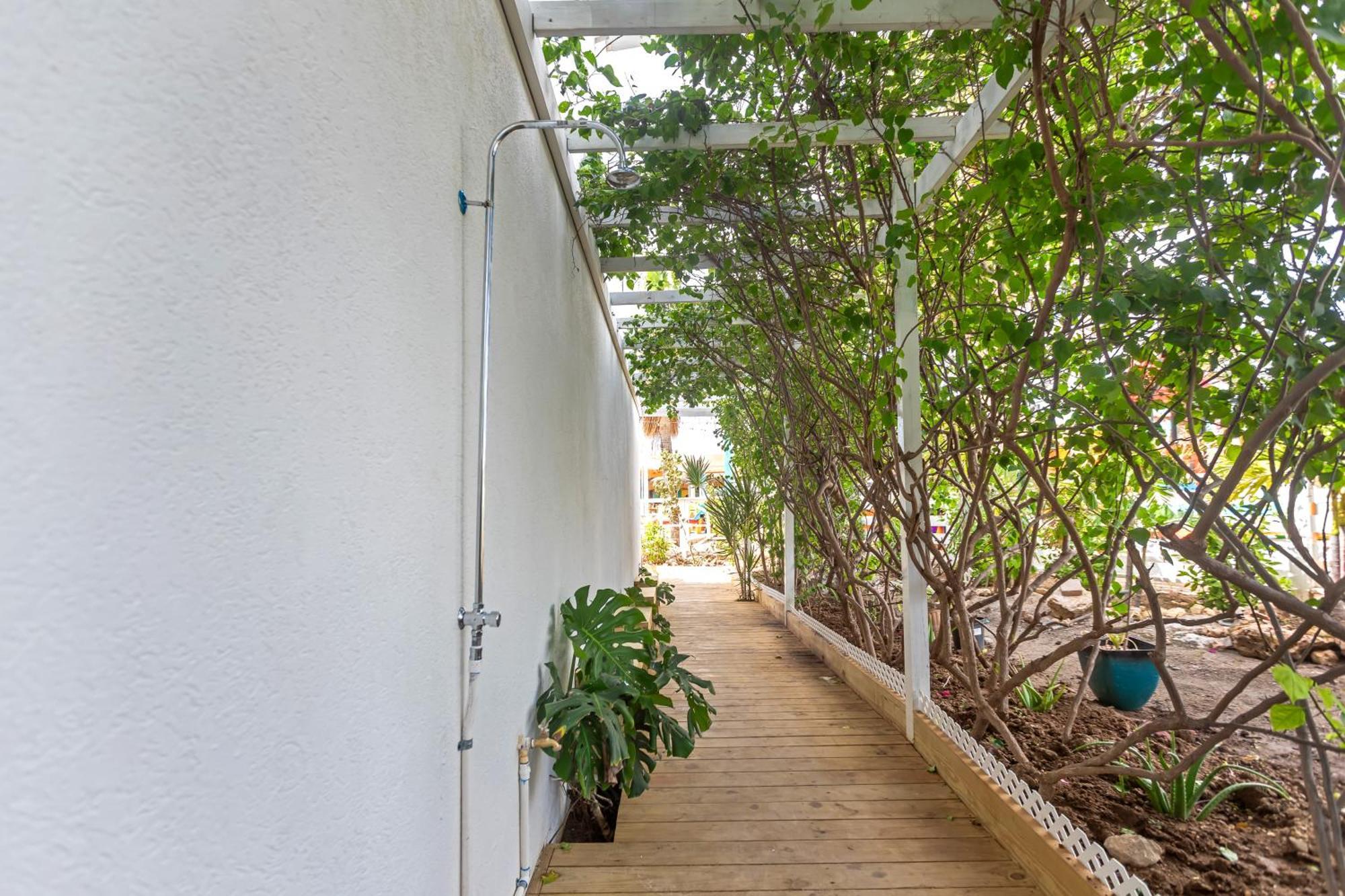 Maho Beach House - Luxe 1 Bedroom - Ocean Hideaway Bagian luar foto